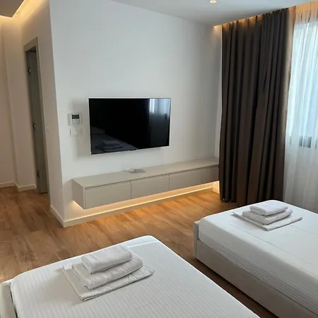Santi Luxury *
