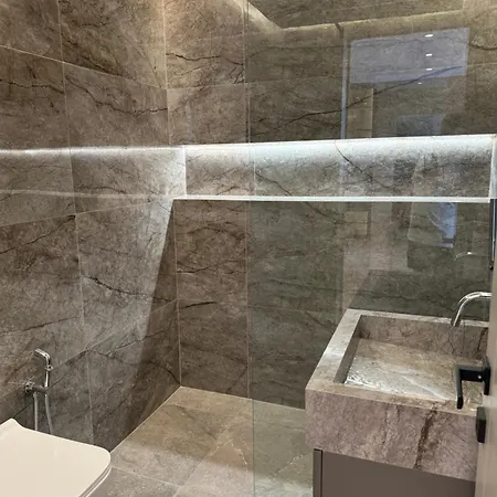 Santi Luxury Sarandë